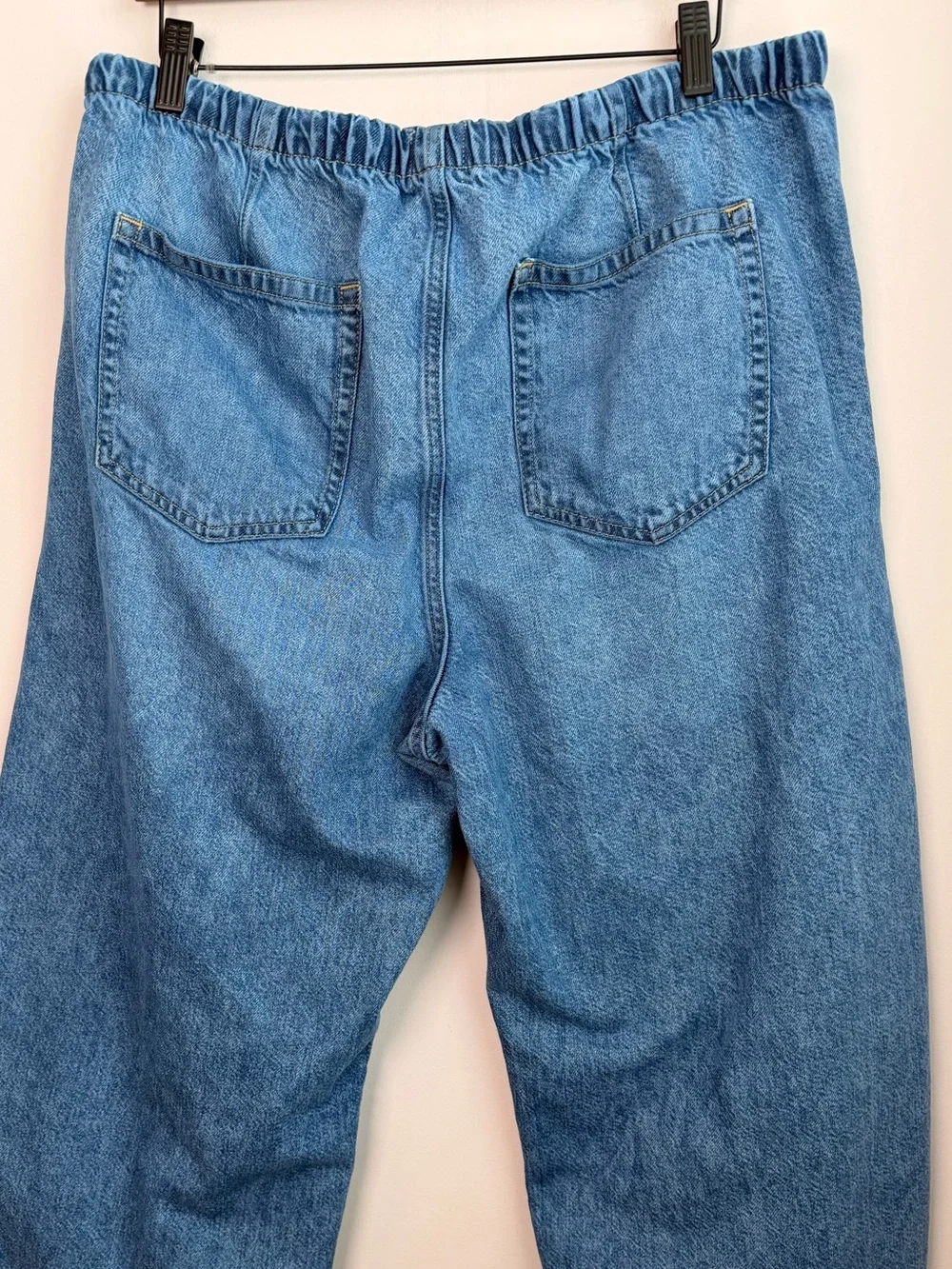 GAP UltraSoft Easy Barrel Jeans, High Rise - Picture 10 of 14